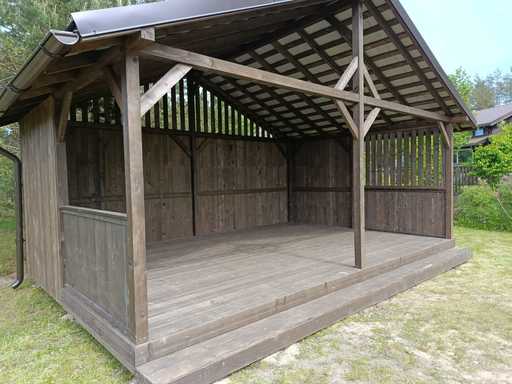 4x6 m Træpavillon — Rummelig Havepavillon med Gulv og Dobbelt Tag
