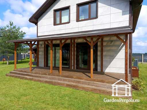 Naturlig 2,4 x 9 m træveranda uden terrasse